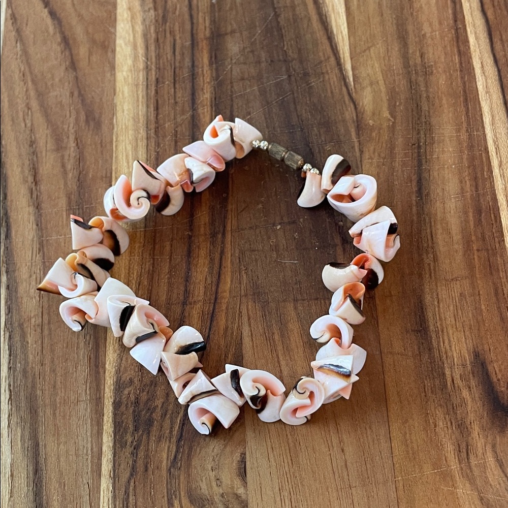 Vintage Shell Bracelet